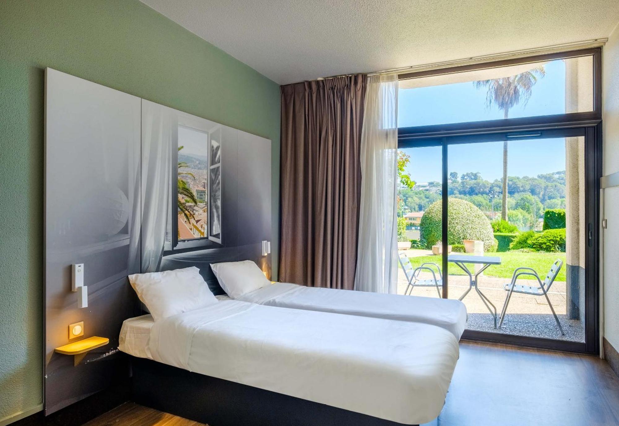 B&B Hotel Villeneuve Loubet Village Екстер'єр фото
