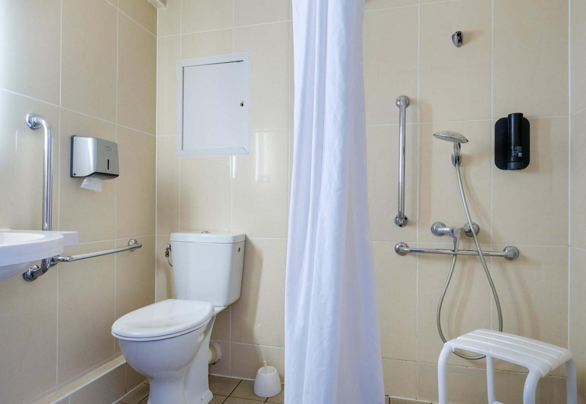 B&B Hotel Villeneuve Loubet Village Екстер'єр фото