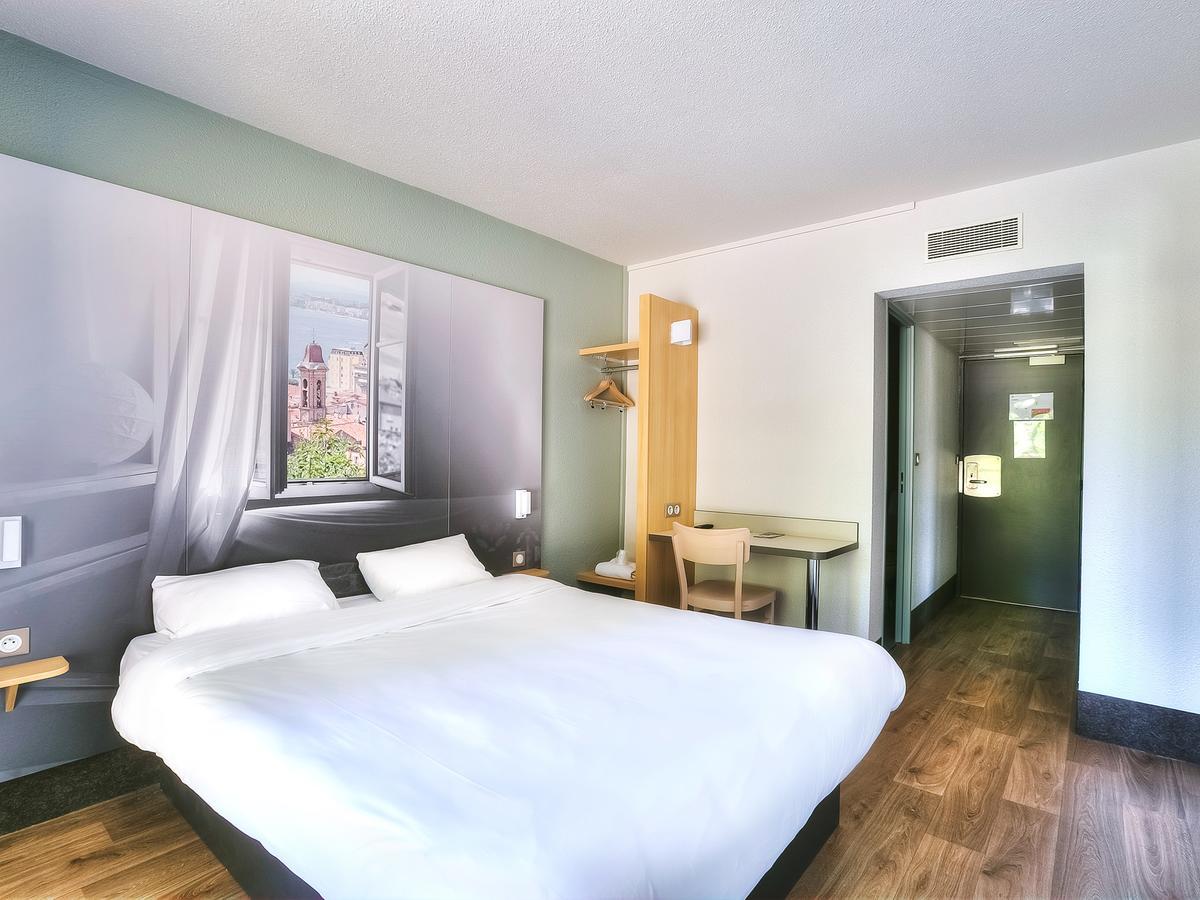 B&B Hotel Villeneuve Loubet Village Екстер'єр фото