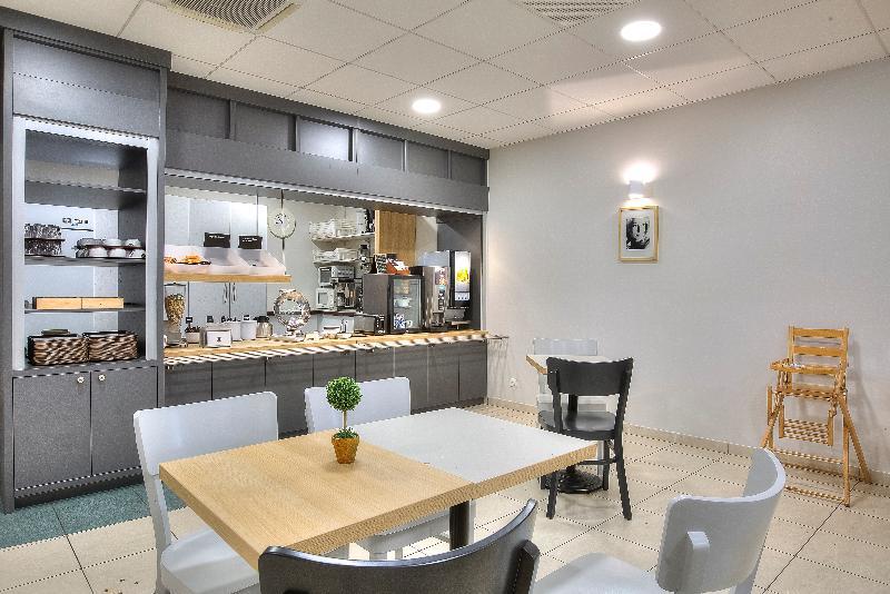 B&B Hotel Villeneuve Loubet Village Екстер'єр фото