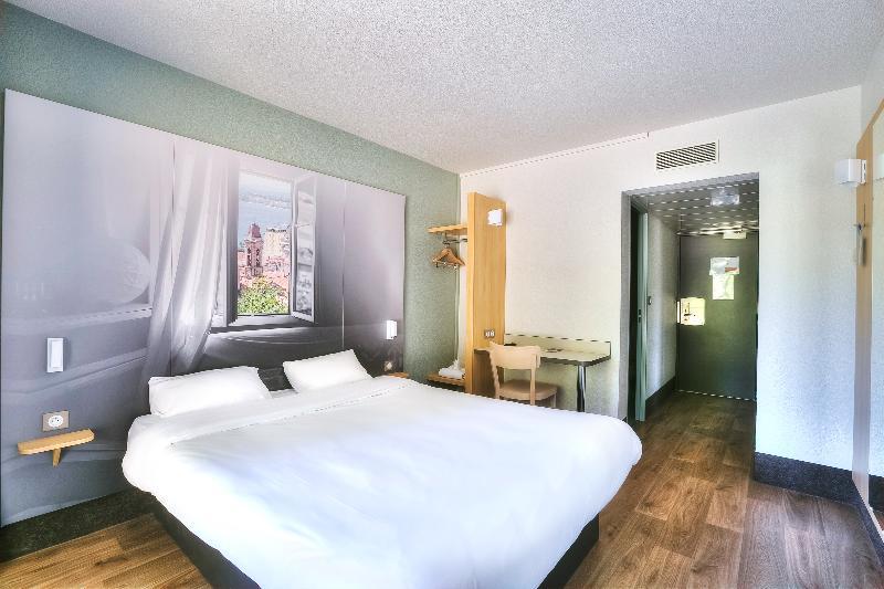 B&B Hotel Villeneuve Loubet Village Екстер'єр фото